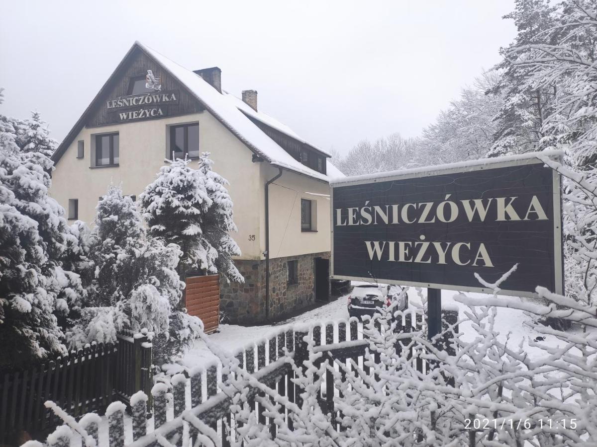 Lesniczowka Wiezyca I Domki Szymbark  Esterno foto