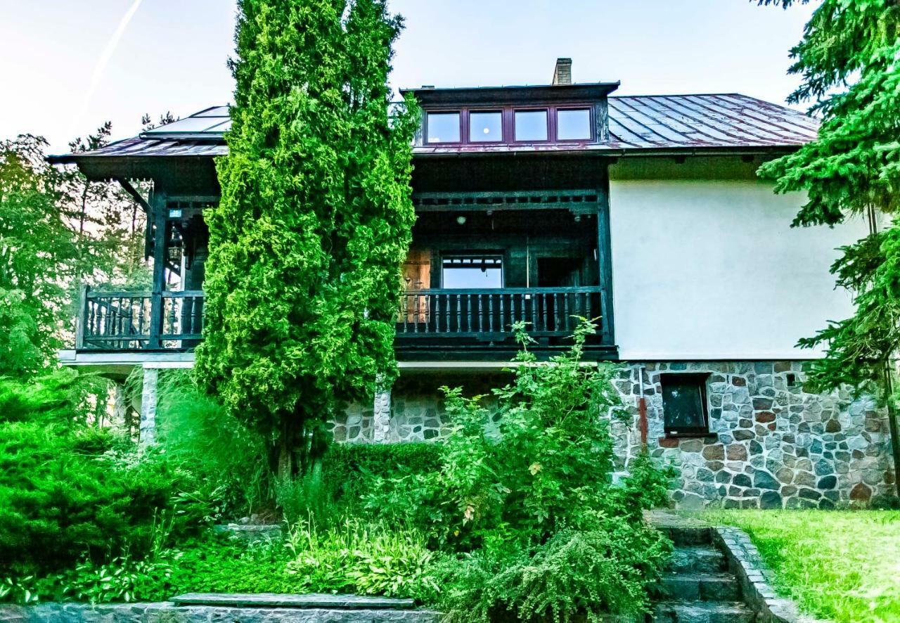 Lesniczowka Wiezyca I Domki Szymbark  Esterno foto
